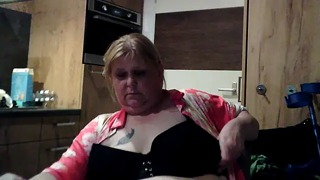 Sylviastar46 online show from March 24, 9:15 pm