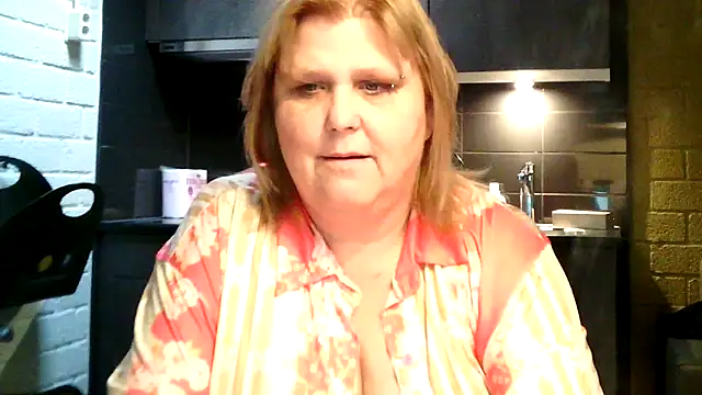 Sylviastar46 online show from March 7, 9:05 am