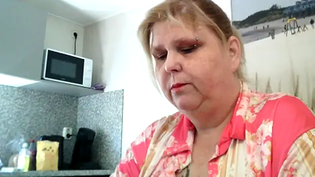 Sylviastar46 online show from March 18, 9:01 am