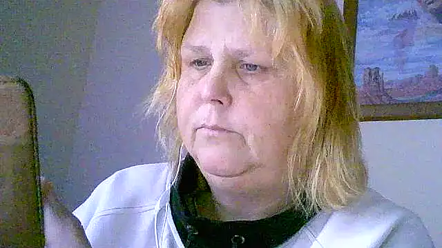 Sylviastar46 online show from November 19, 8:36 am