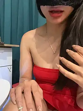 trinhvutrinh online show from February 13, 7:25 pm