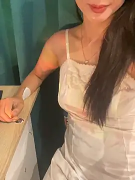 trinhvutrinh online show from April 8, 1:07 am