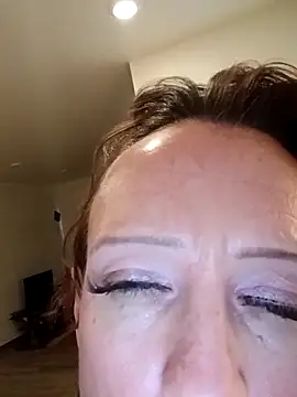 Karebearz1 online show from March 7, 4:56 pm