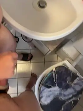 Teeny-Slut18 online show from June 30, 5:29 am