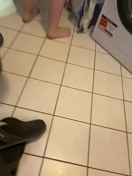 Teeny-Slut18 online show from June 19, 8:31 am