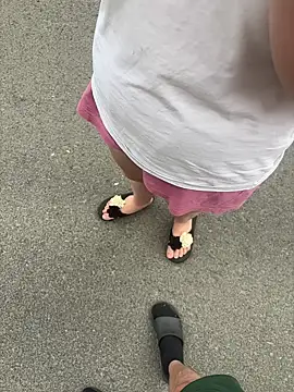 Teeny-Slut18 online show from July 5, 7:04 am