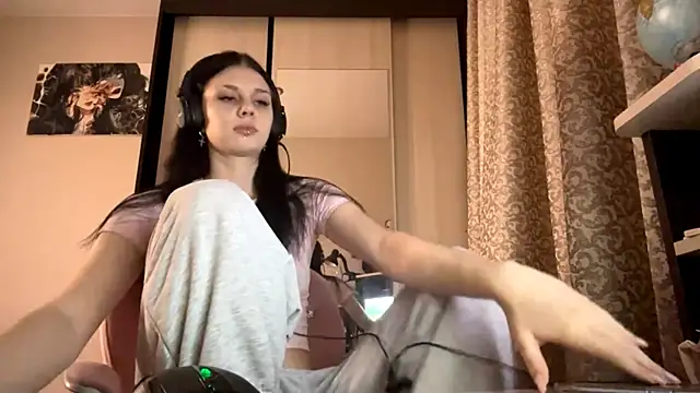 Snapshot of AnGallo chatting on November 4, 7:06 pm AnGallo online show from November 4, 7:06 pm