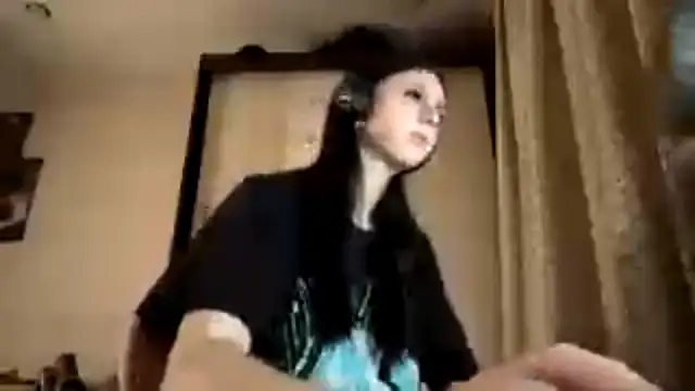 Snapshot of AnGallo chatting on December 3, 8:08 pm AnGallo online show from December 3, 8:08 pm