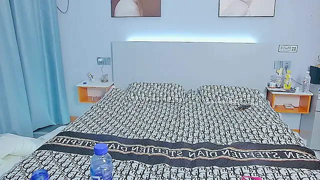 Snapshot of yueyue558 chatting on November 7, 4:55 pm yueyue558 online show from November 7, 4:55 pm