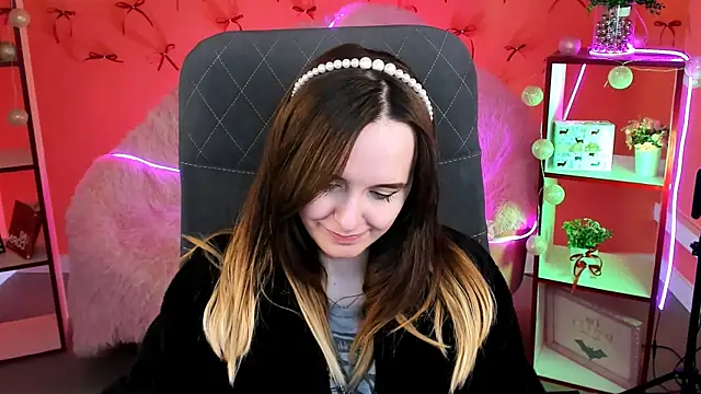 IreneBailey online show from December 3, 9:20 am