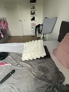kimkatyrides online show from May 11, 4:04 pm