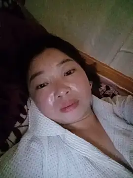 julybe online show from June 15, 4:12 am