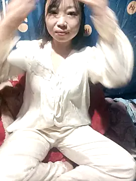 julybe online show from November 23, 12:59 pm