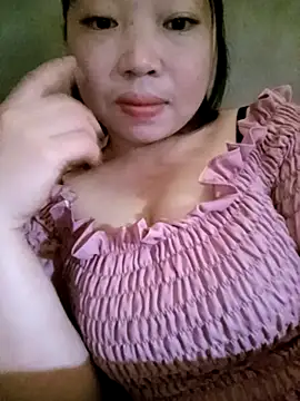 julybe online show from November 15, 5:33 am