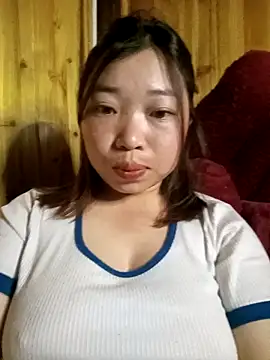 Snapshot of julybe chatting on March 19, 3:01 pm julybe online show from March 19, 3:01 pm