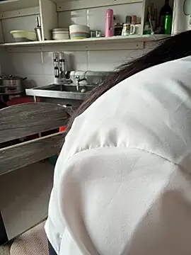 aniani11 online show from December 15, 5:46 am