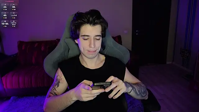 Yofukashii online show from March 19, 6:19 pm