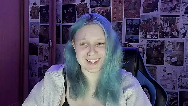 Snapshot of FoxPlayXX chatting on June 9, 10:22 pm FoxPlayXX online show from June 9, 10:22 pm