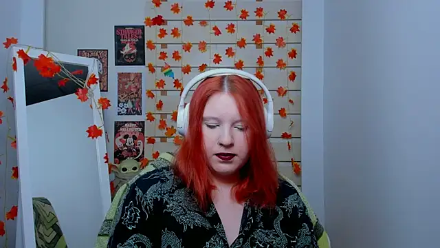 Snapshot of FoxPlayXX chatting on November 14, 9:18 pm FoxPlayXX online show from November 14, 9:18 pm