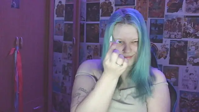 Snapshot of FoxPlayXX chatting on June 21, 9:42 pm FoxPlayXX online show from June 21, 9:42 pm