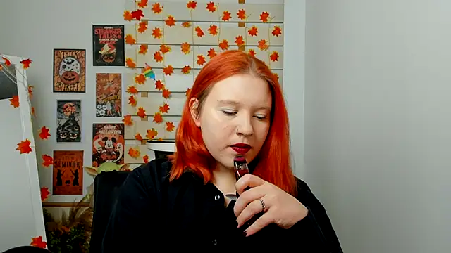 Snapshot of FoxPlayXX chatting on November 6, 8:13 pm FoxPlayXX online show from November 6, 8:13 pm