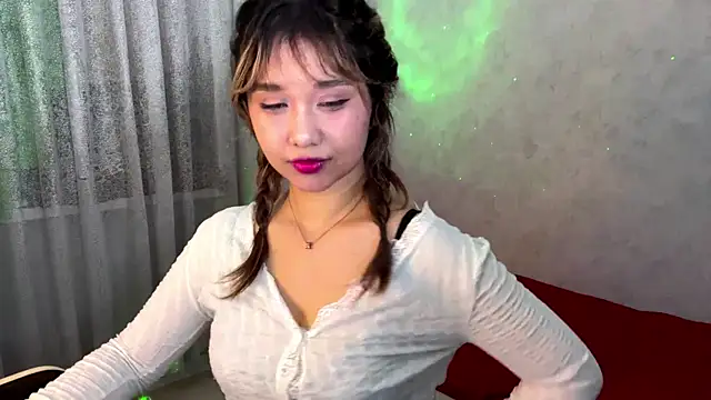 LovelyLara online show from November 29, 6:08 pm