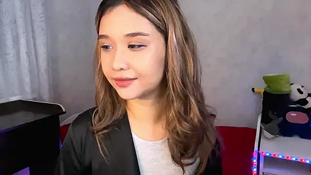 LovelyLara online show from November 21, 6:18 pm