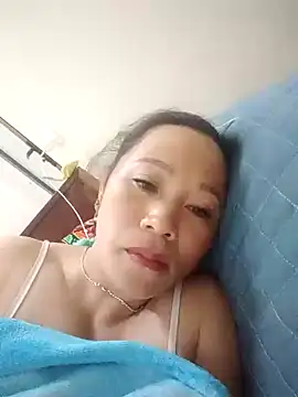 Snapshot of let-go chatting on November 1, 4:12 pm let-go online show from November 1, 4:12 pm