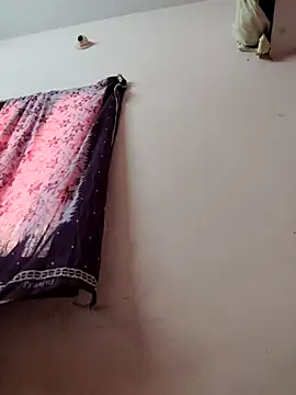 Snapshot of pujapujarrrr chatting on November 19, 10:15 am pujapujarrrr online show from November 19, 10:15 am