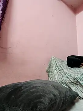 Snapshot of pujapujarrrr chatting on November 4, 8:40 am pujapujarrrr online show from November 4, 8:40 am