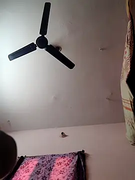 Snapshot of pujapujarrrr chatting on November 9, 5:33 am pujapujarrrr online show from November 9, 5:33 am