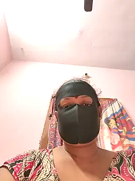 Snapshot of pujapujarrrr chatting on December 15, 4:51 am pujapujarrrr online show from December 15, 4:51 am