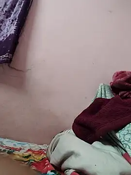 Snapshot of pujapujarrrr chatting on November 5, 5:38 pm pujapujarrrr online show from November 5, 5:38 pm