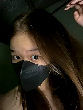 Snapshot of BUNNY050465 chatting on December 2, 10:28 am BUNNY050465 online show from December 2, 10:28 am