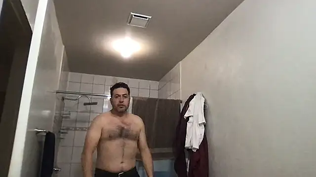 ezrah23 online show from December 15, 6:47 pm