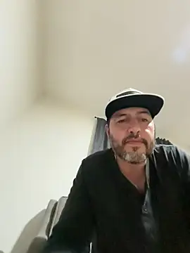 ezrah23 online show from January 6, 1:31 am