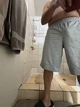 ezrah23 online show from March 7, 9:31 pm