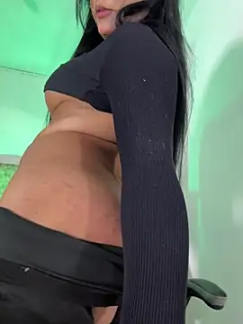 Snapshot of Vale_prado chatting on June 30, 4:29 pm Vale prado online show from June 30, 4:29 pm