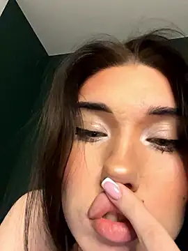 Snapshot of Kattyschwarz chatting on January 12, 1:07 pm Kattyschwarz online show from January 12, 1:07 pm