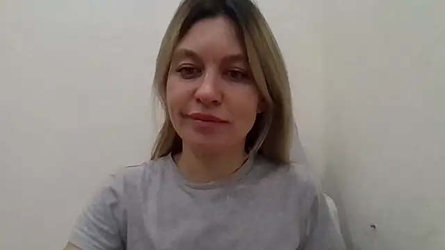 Little Milf 5 online show from November 17, 5:17 pm