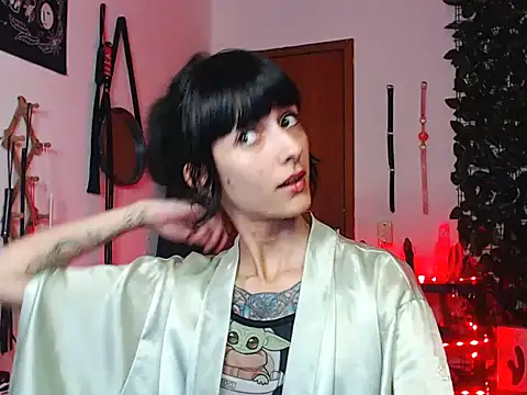 Snapshot of CarrieBurton chatting on November 3, 3:15 pm CarrieBurton online show from November 3, 3:15 pm