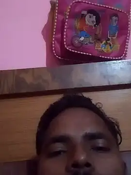 Snapshot of hdtvuy chatting on October 31, 6:43 am hdtvuy online show from October 31, 6:43 am