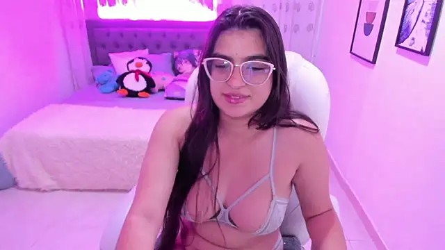 Snapshot of Luna_Jonnes1 chatting on November 26, 11:21 am Luna Jonnes1 online show from November 26, 11:21 am