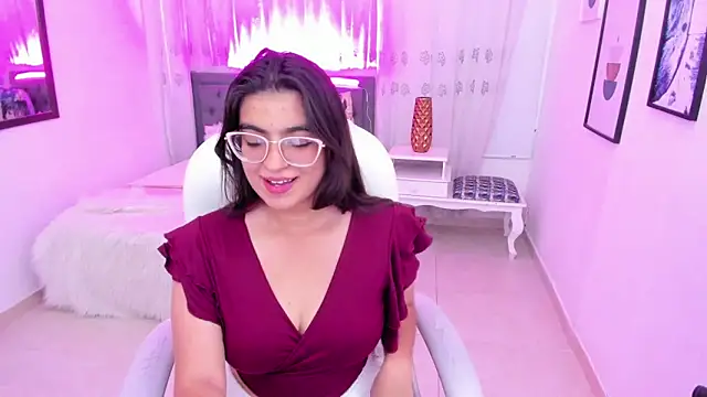 Snapshot of Luna_Jonnes1 chatting on October 30, 1:42 pm Luna Jonnes1 online show from October 30, 1:42 pm