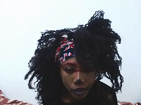 Snapshot of Ninjainia chatting on October 31, 3:41 pm Ninjainia online show from October 31, 3:41 pm