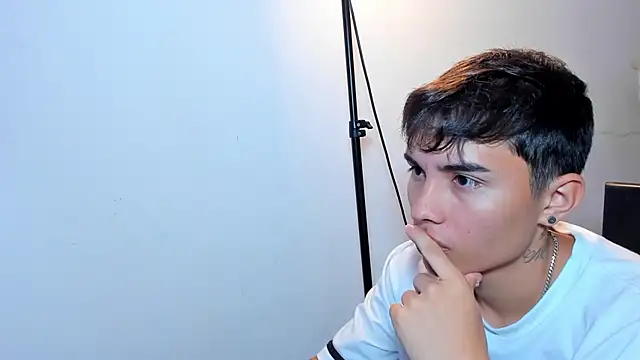 MollyandFher online show from November 29, 2:34 am