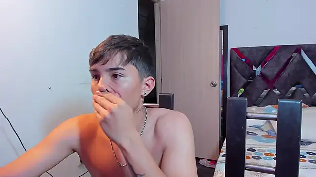 MollyandFher online show from November 24, 2:22 am