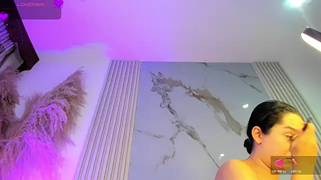 AudreyHayworth online show from June 26, 11:27 am