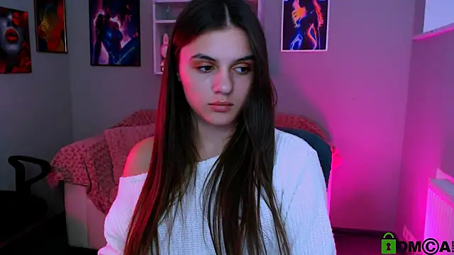 lisa dark  online show from June 1, 9:42 am