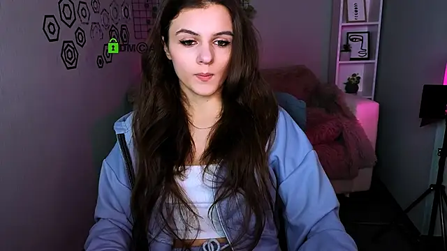 lisa dark  online show from January 14, 10:08 am